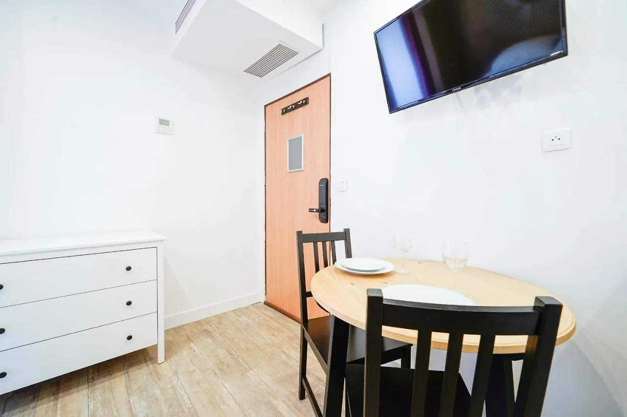 Appartement Quartier Montmartresaint Lazarelafayette Париж Франция