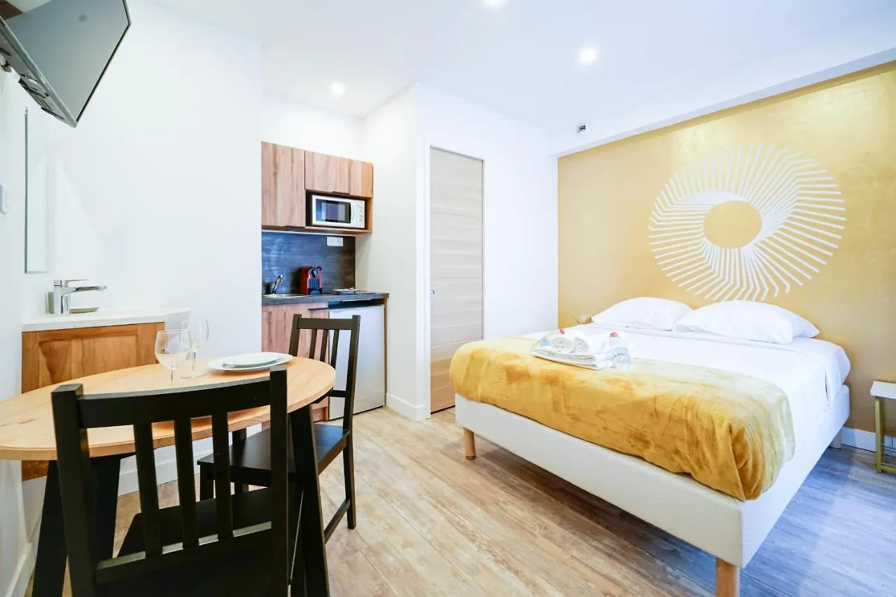 Appartement Quartier Montmartresaint Lazarelafayette Париж Апартаменты
